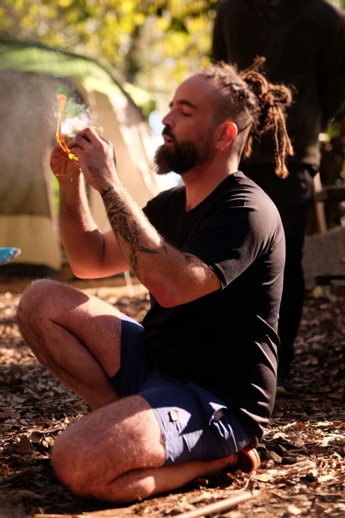 "Vive la experiencia del Krav Magá en plena naturaleza con PlayD. Aprende defensa personal en un ambiente seguro y cercano en Collserola, Barcelona. Fortalece tu cuerpo y mente en 4 horas inolvidables."